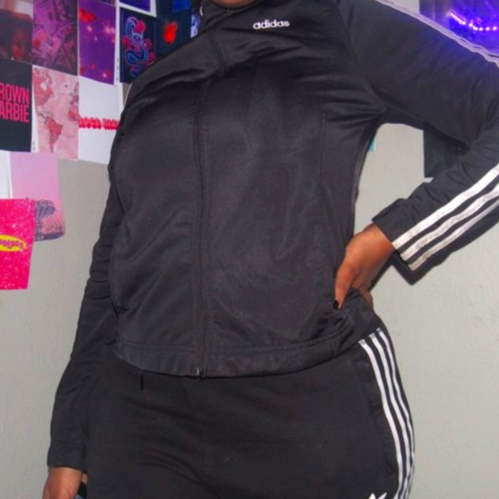 ADIDAS TRACK SUIT COAT 🖤